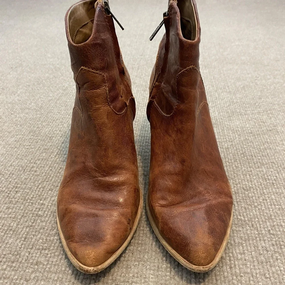 Frye Booties Womens Size 7 Brown Leather Ankle Zip Block Heel 3478342-COG